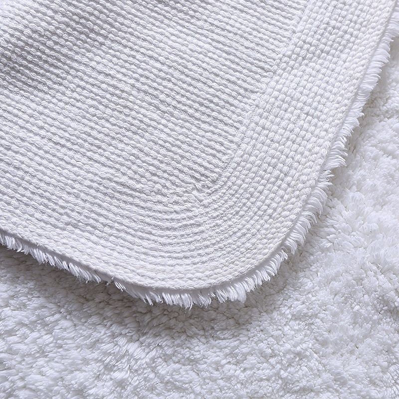 Hotel bath rug